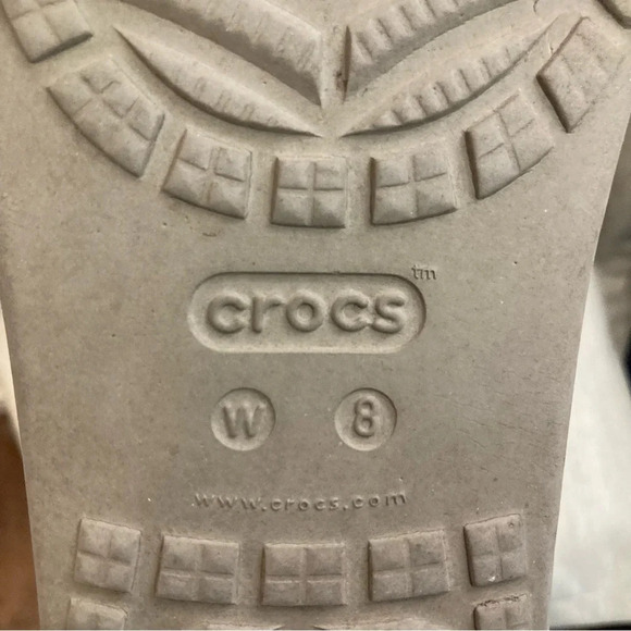 CROCS Sz 8 Sparkly Studded Flip Flop Thingue Style Comfort Sole Platform Sandals - Picture 7 of 9